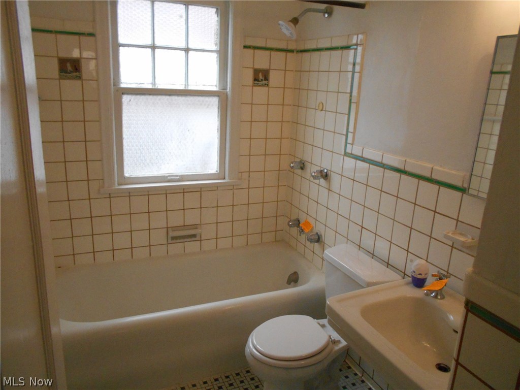 1533-1535 Genesee Road South Euclid, OH 44121 - Photo 14 of 24