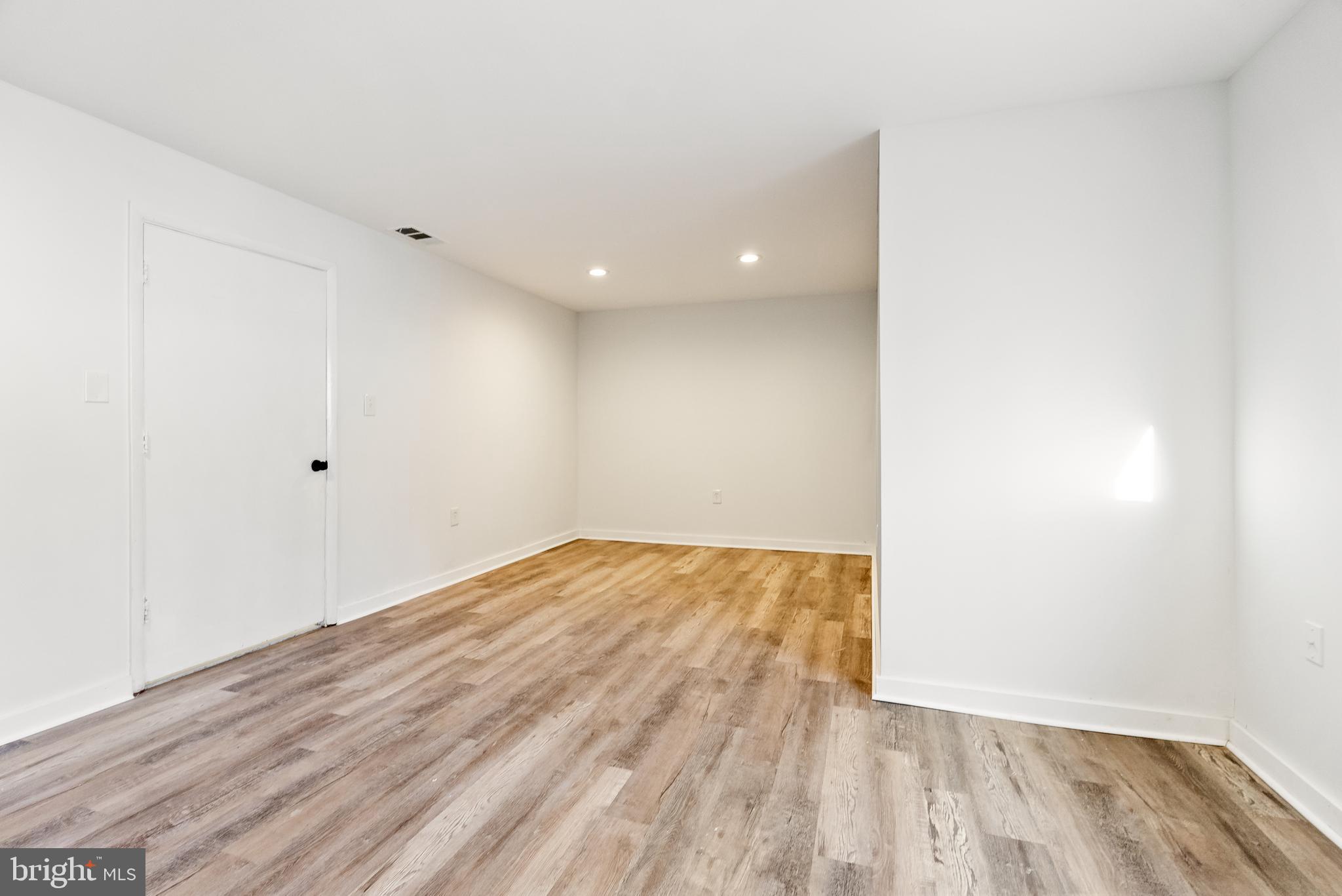 2341 Emerald Heights Court Reston, VA 20191 - Photo 31 of 49 Gallery Image 31