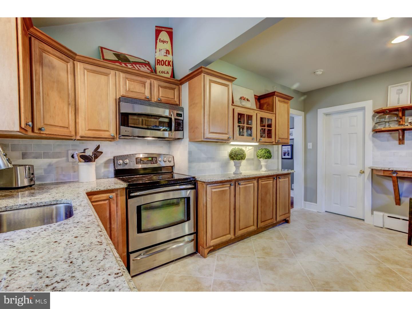 109 Decatur Road Havertown, PA 19083 - Photo 15 of 25 Kitchen