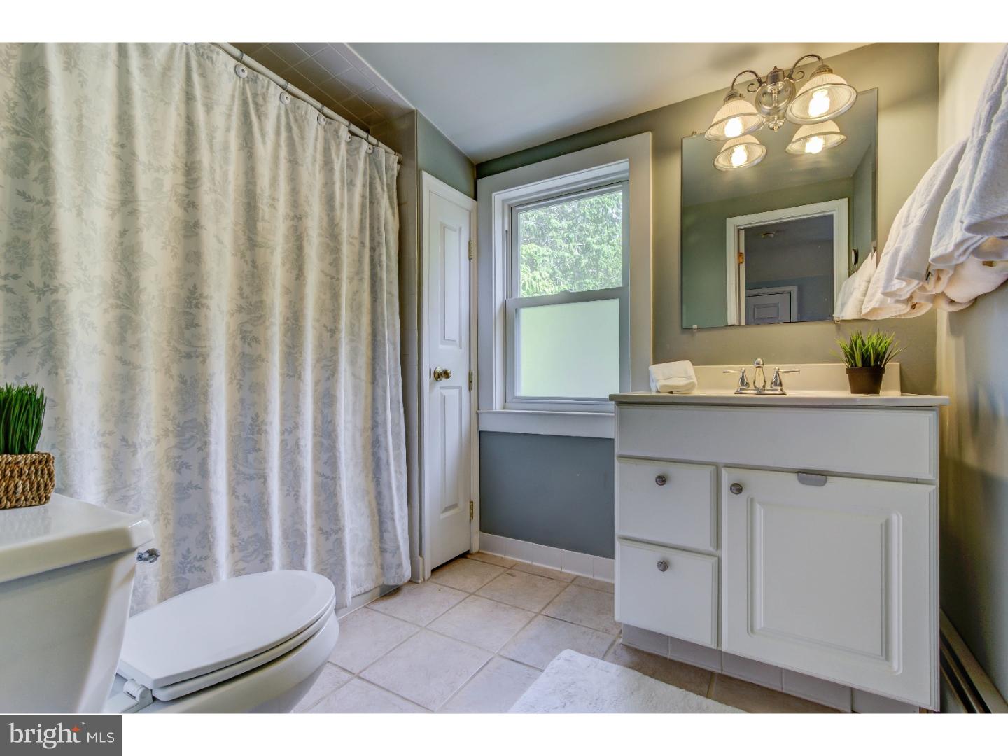 109 Decatur Road Havertown, PA 19083 - Photo 21 of 25 Master Bathroom