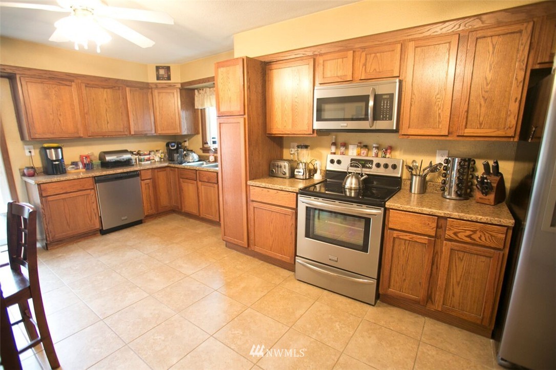 3130 Bay Road Ferndale, WA 98248 - Photo 8 of 24