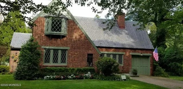 $1,900,000 | 3 Monmouth Avenue, Rumson, NJ 07760