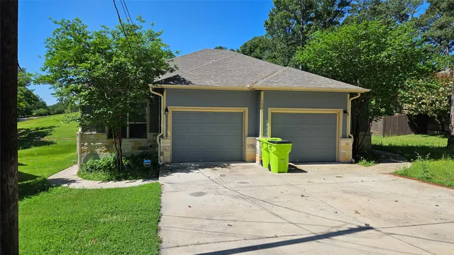 $545,000 | 124 South Kanaio Drive, Bastrop, TX 78602