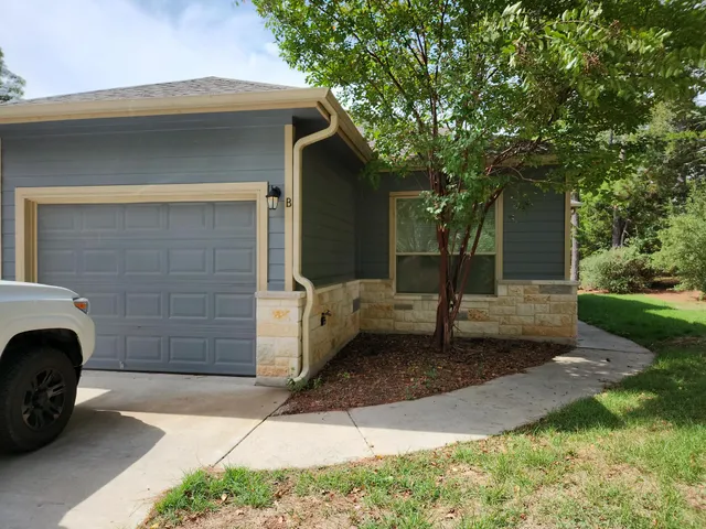 $545,000 | 124 South Kanaio Drive, Bastrop, TX 78602