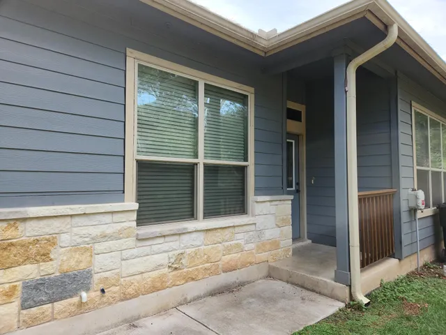 $545,000 | 124 South Kanaio Drive, Bastrop, TX 78602