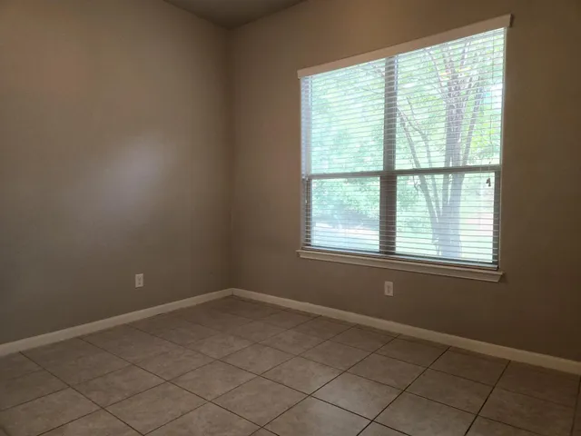 $545,000 | 124 South Kanaio Drive, Bastrop, TX 78602