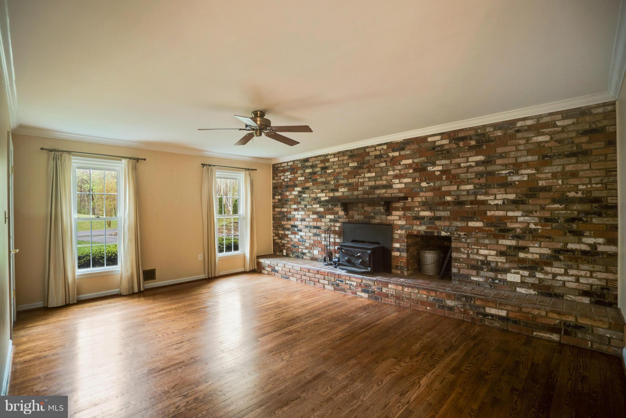 8029 Stillbrooke Road Manassas, VA 20112 - Photo 3 of 30 Family Room