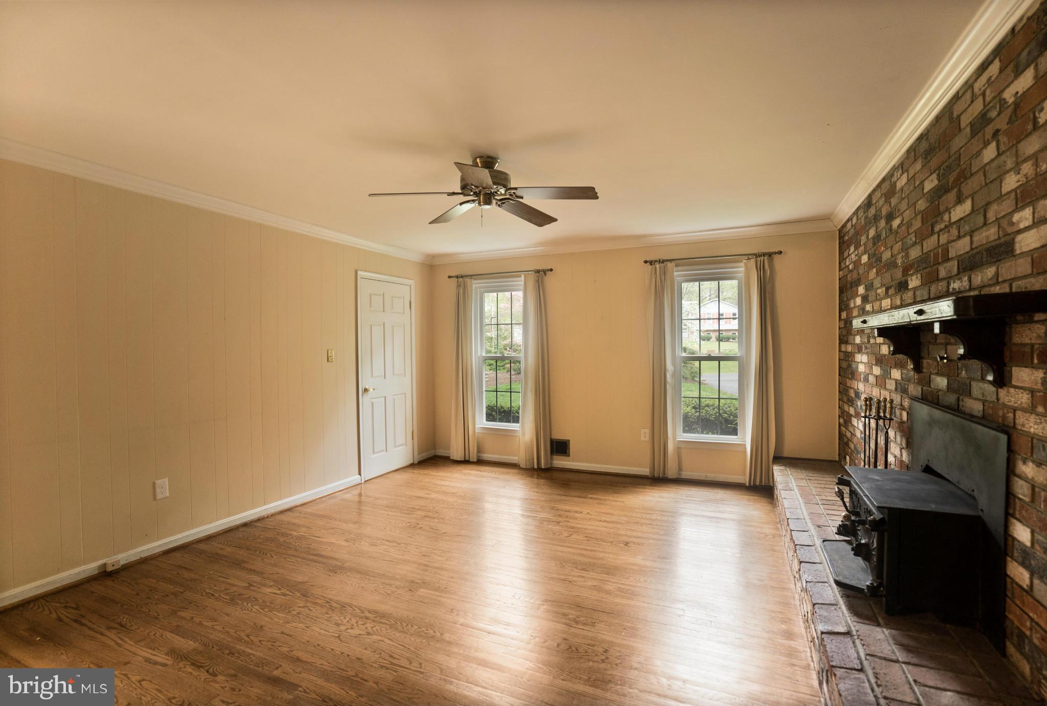 8029 Stillbrooke Road Manassas, VA 20112 - Photo 4 of 30 Family Room
