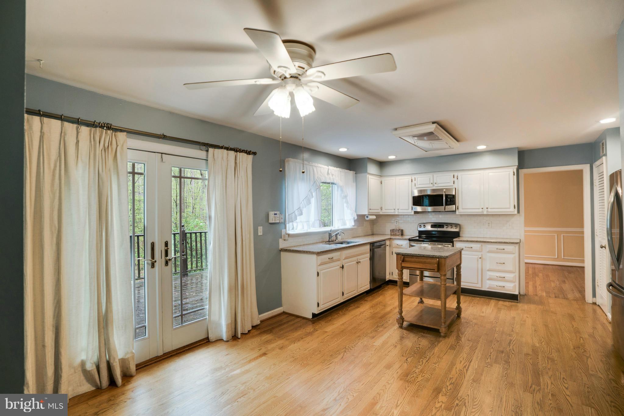 8029 Stillbrooke Road Manassas, VA 20112 - Photo 5 of 30 Kitchen