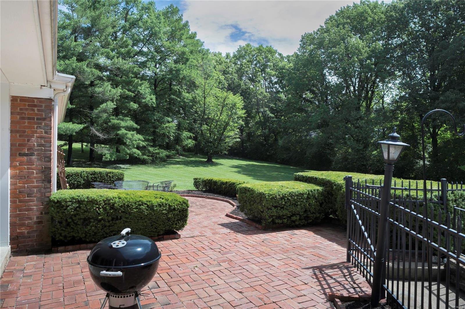 766 High Hampton Road Ladue, MO 63124 - Photo 4 of 6 Gallery Image 4