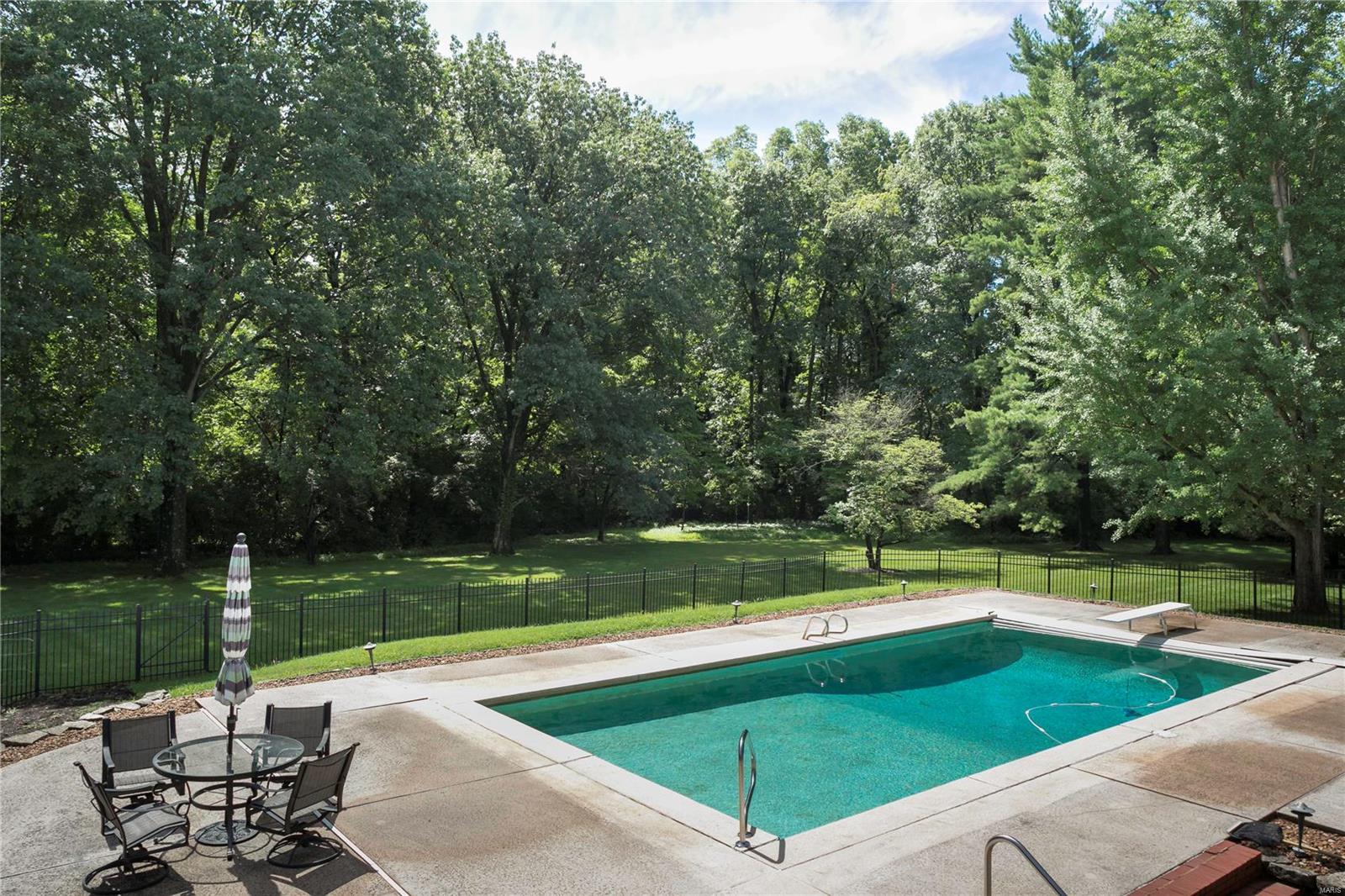 766 High Hampton Road Ladue, MO 63124 - Photo 5 of 6 Gallery Image 5