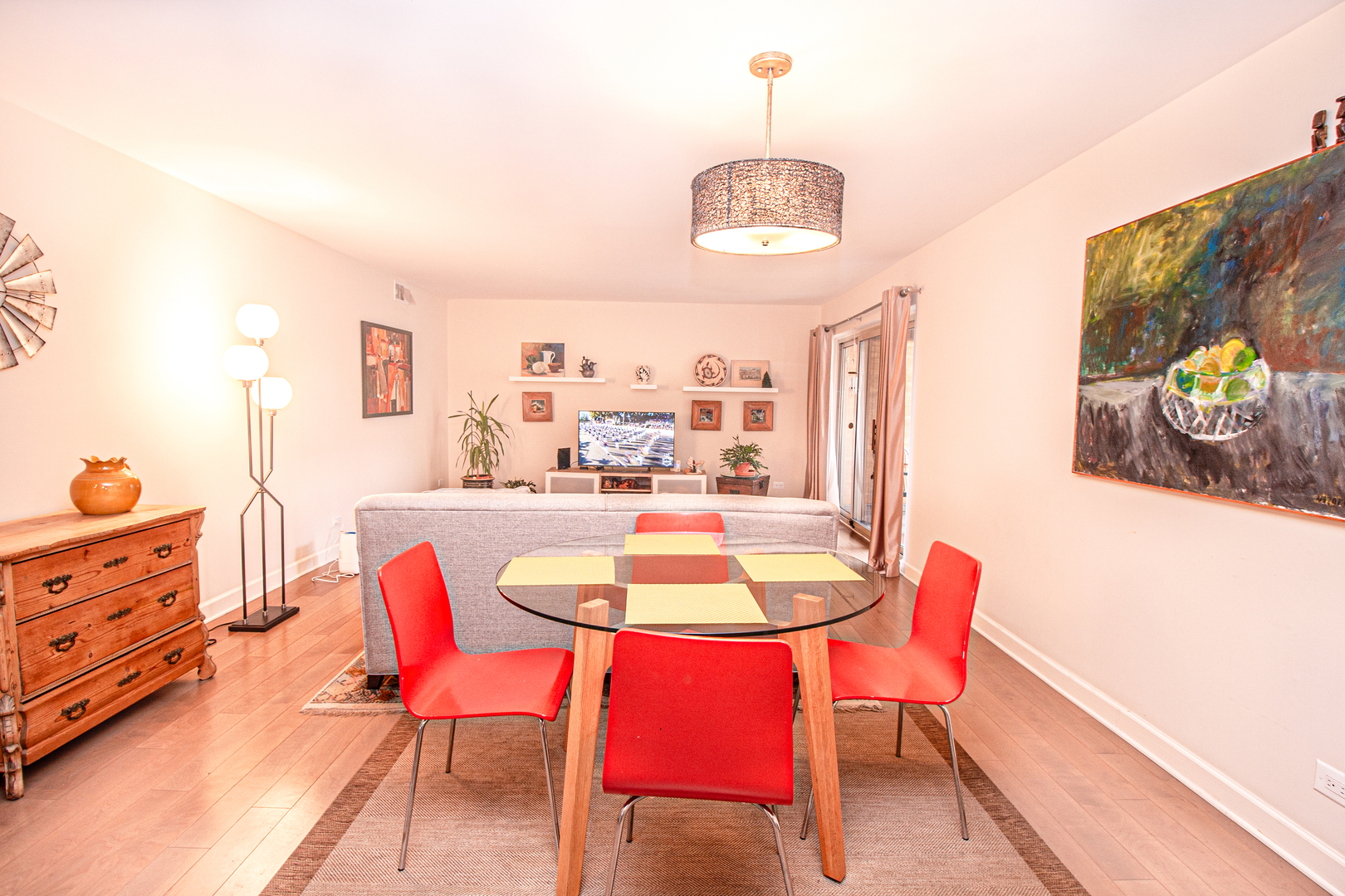6959 North Ridge Boulevard, Unit 2E Chicago, IL 60645 - Photo 2 of 10 Gallery Image 2