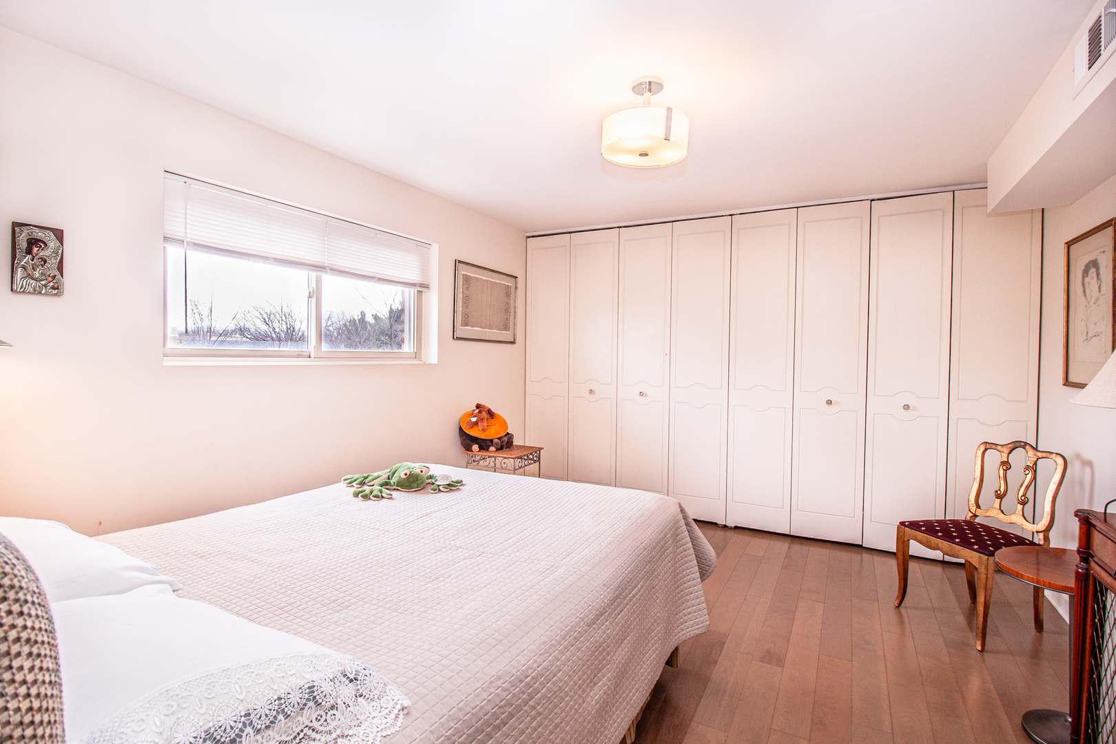 6959 North Ridge Boulevard, Unit 2E Chicago, IL 60645 - Photo 6 of 10 Gallery Image 6