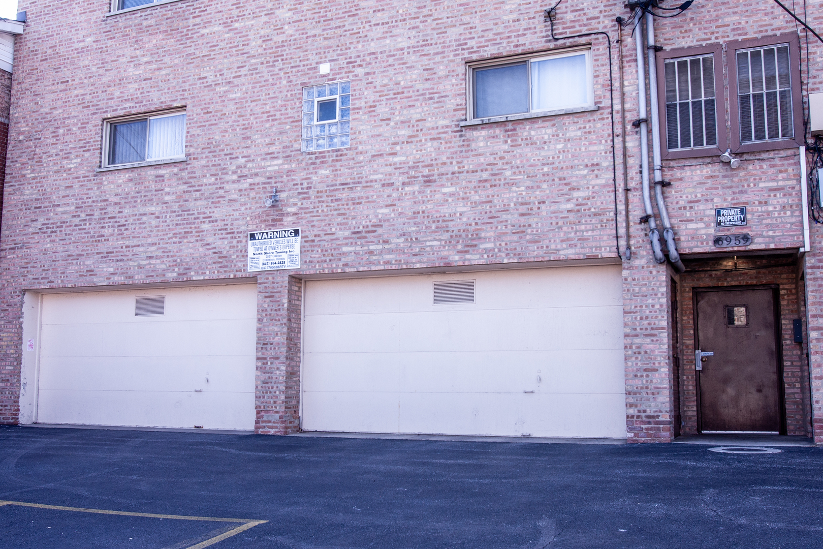 6959 North Ridge Boulevard, Unit 2E Chicago, IL 60645 - Photo 10 of 10 Gallery Image 10