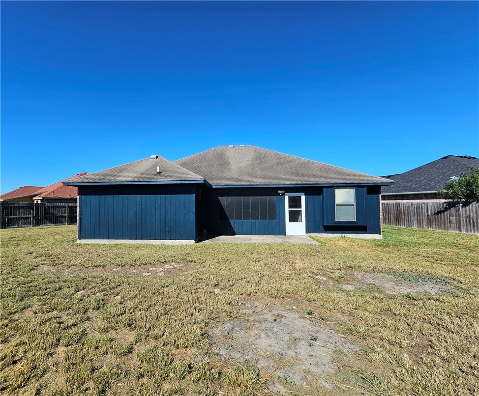 2285 Hillcrest Ingleside, TX 78362 - Photo 4 of 7