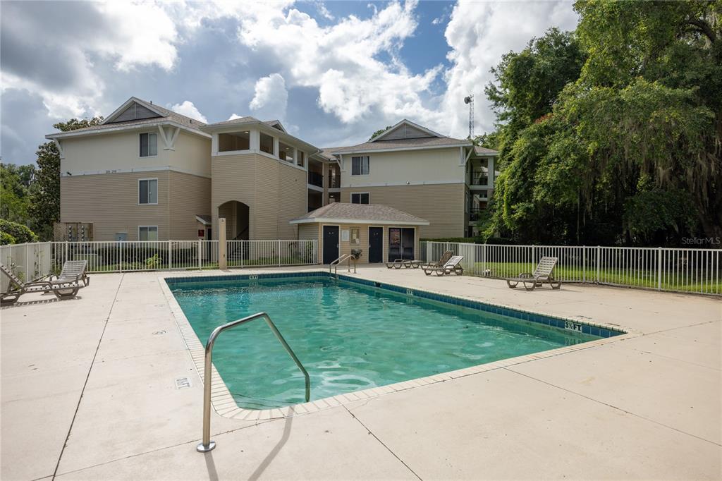 3921 Southwest 34th Street, Unit 1C Gainesville, FL 32608 - Photo 4 of 21