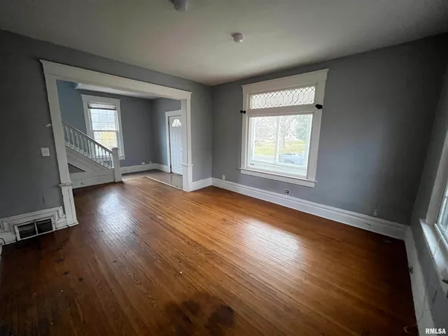 $99,900 | 1006 North Parkside Drive, Peoria, IL 61606