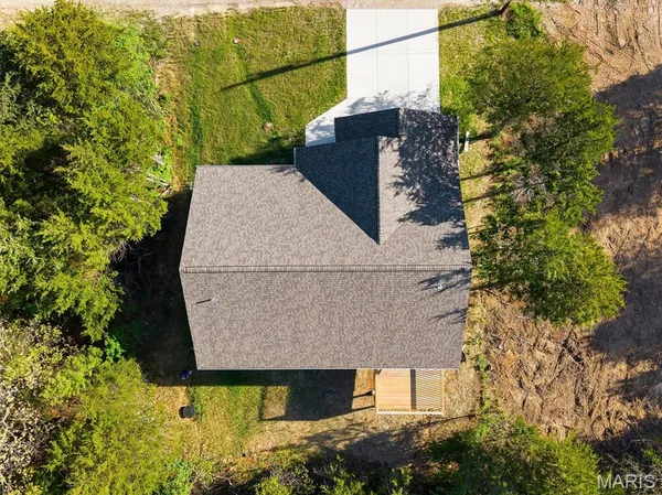 $349,900 | 1645 Brandywine Drive, De Soto, MO 63020