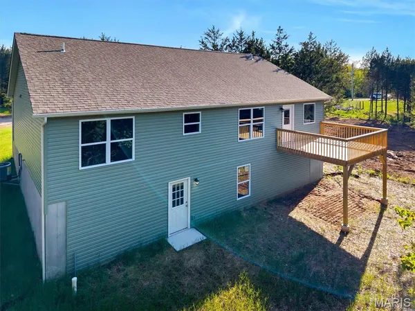 $349,900 | 1645 Brandywine Drive, De Soto, MO 63020