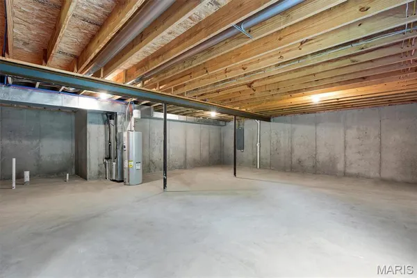 $349,900 | 1645 Brandywine Drive, De Soto, MO 63020