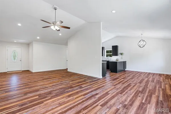 $349,900 | 1645 Brandywine Drive, De Soto, MO 63020