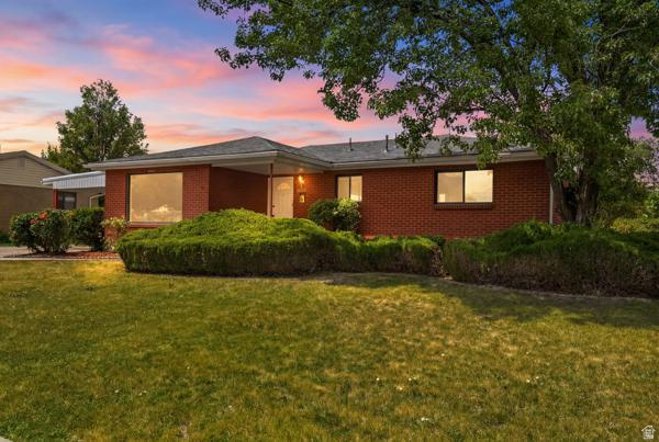 1016 South 400 West Bountiful, UT 84010 - Photo 1 of 43