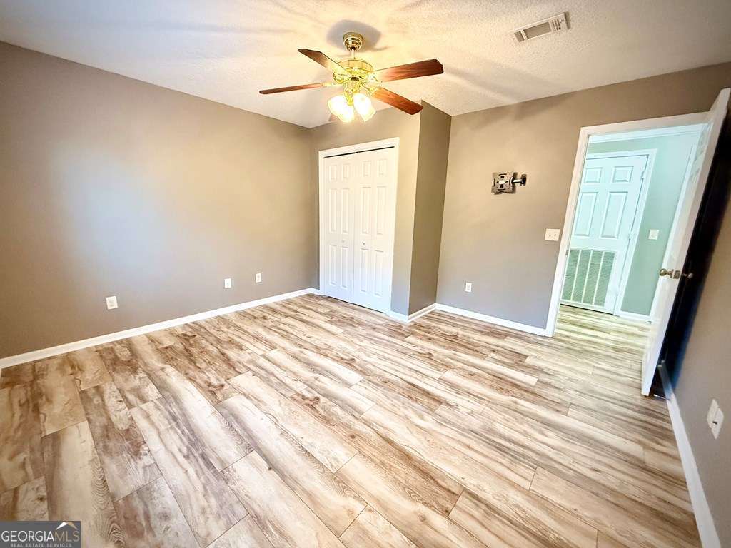 14 Quail Circle Hazlehurst, GA 31539 - Photo 33 of 54 a view of a room with a ceiling fan