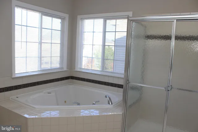 $3,300 | 22257 Waterberry Terrace, Ashburn, VA 20148