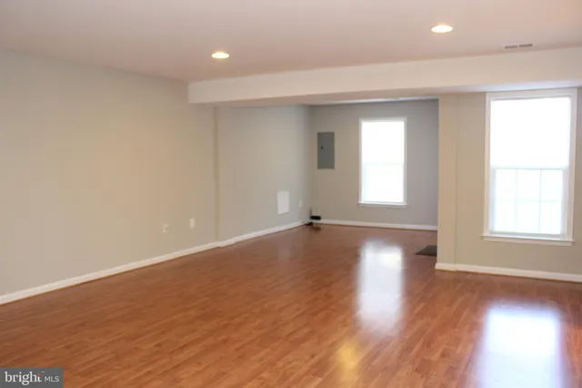 $3,300 | 22257 Waterberry Terrace, Ashburn, VA 20148