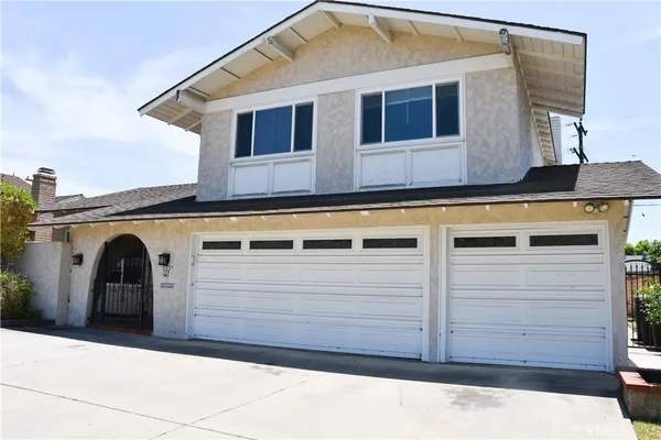 $5,195 | 522 East Collins Avenue, Orange, CA 92867