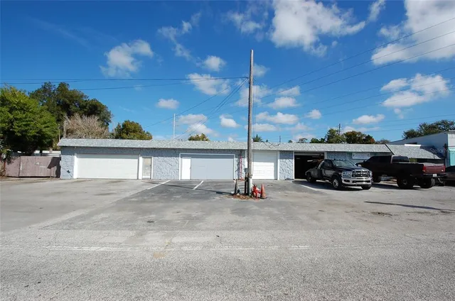 $18 | 1711 Overbrook Avenue, Clearwater, FL 33755