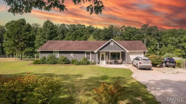 $279,000 | 2381 County Road 157, Auxvasse, MO 65231