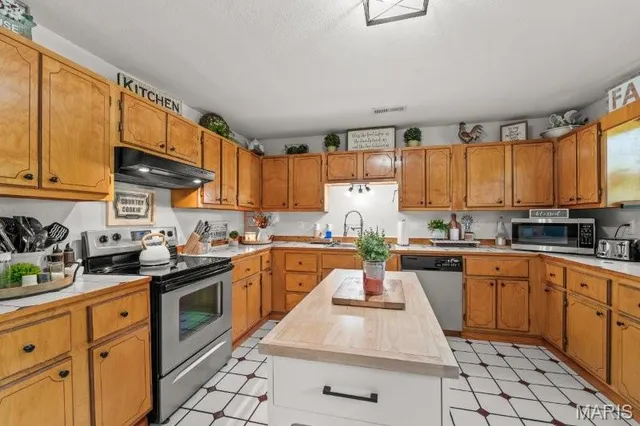 $279,000 | 2381 County Road 157, Auxvasse, MO 65231