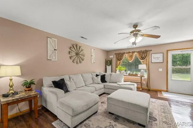 $279,000 | 2381 County Road 157, Auxvasse, MO 65231