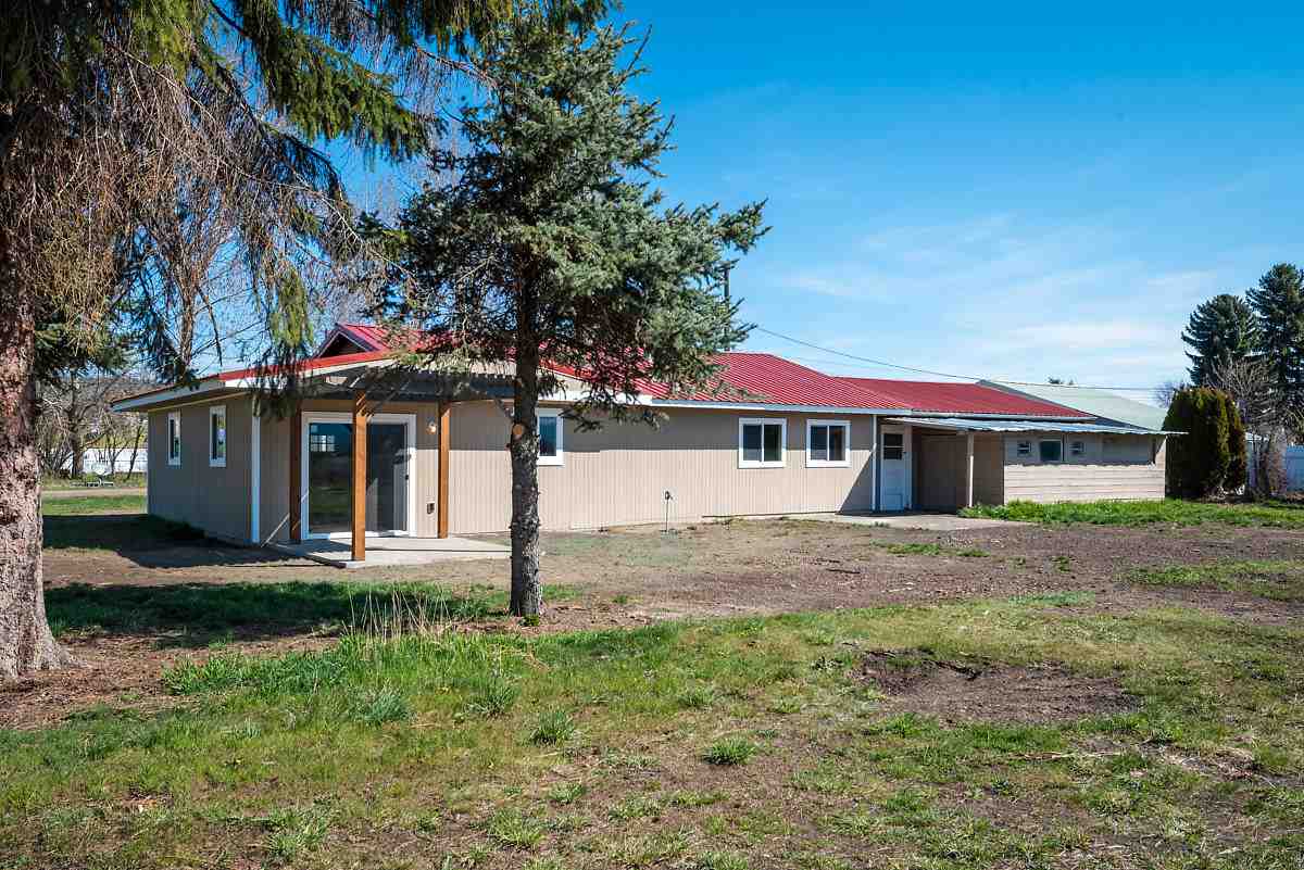 4502 North Corrigan Road Otis Orchards, WA 99027 - Photo 4 of 15 Gallery Image 4