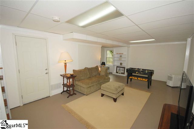 135 Shoreham Road Spartanburg, SC 29307 - Photo 6 of 25 Gallery Image 6
