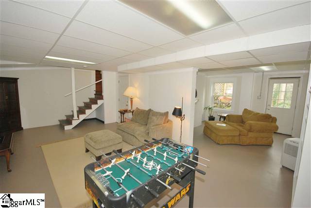 135 Shoreham Road Spartanburg, SC 29307 - Photo 7 of 25 Gallery Image 7