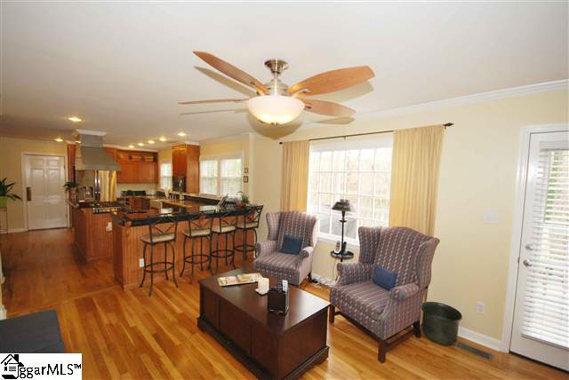 135 Shoreham Road Spartanburg, SC 29307 - Photo 8 of 25 Gallery Image 8