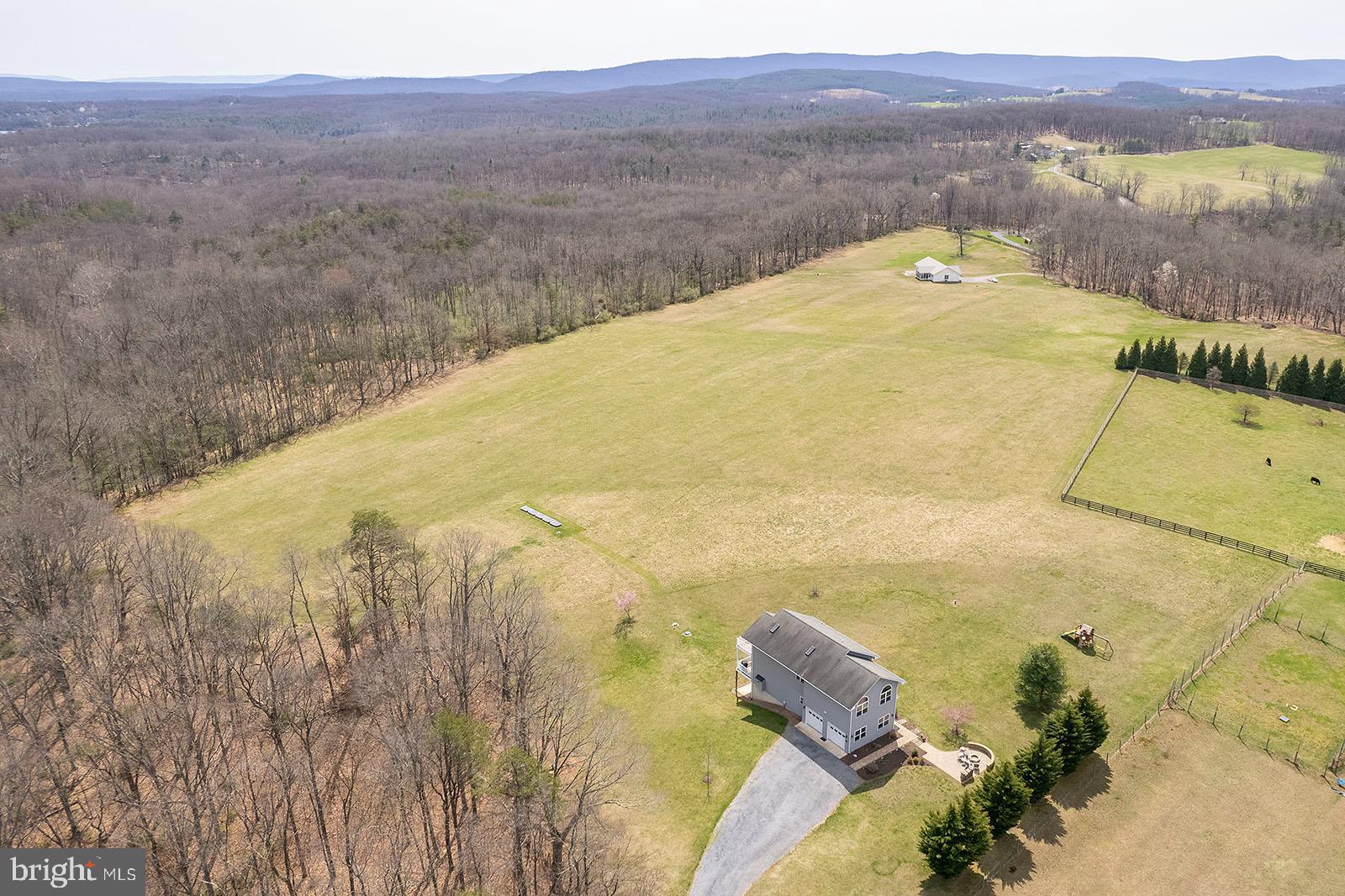 2140 Whitacre Road Cross Junction, VA 22625 - Photo 10 of 96 Gallery Image 10