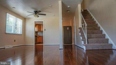 6227 Tramore Road Baltimore, MD 21214 - Photo 15 of 30 Living Room