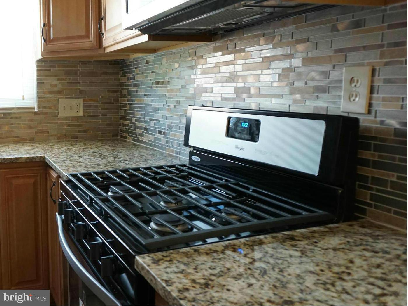 6227 Tramore Road Baltimore, MD 21214 - Photo 5 of 30 Kitchen