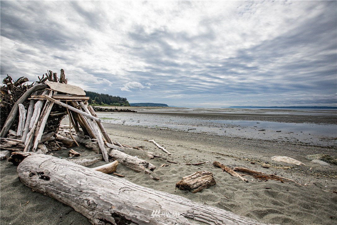 2587 Sunlight Beach Road Clinton, WA 98236 - Photo 26 of 28 Gallery Image 26