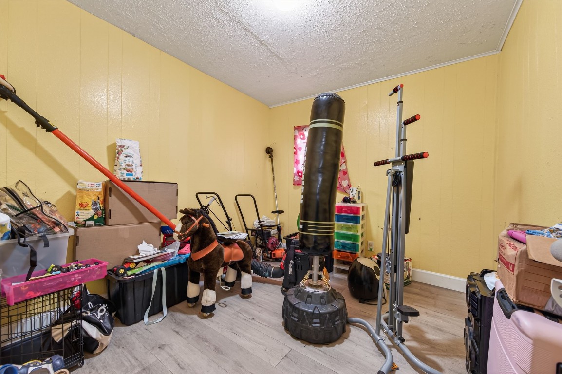 7355 Iwo Jima Road Houston, TX 77033 - Photo 7 of 14