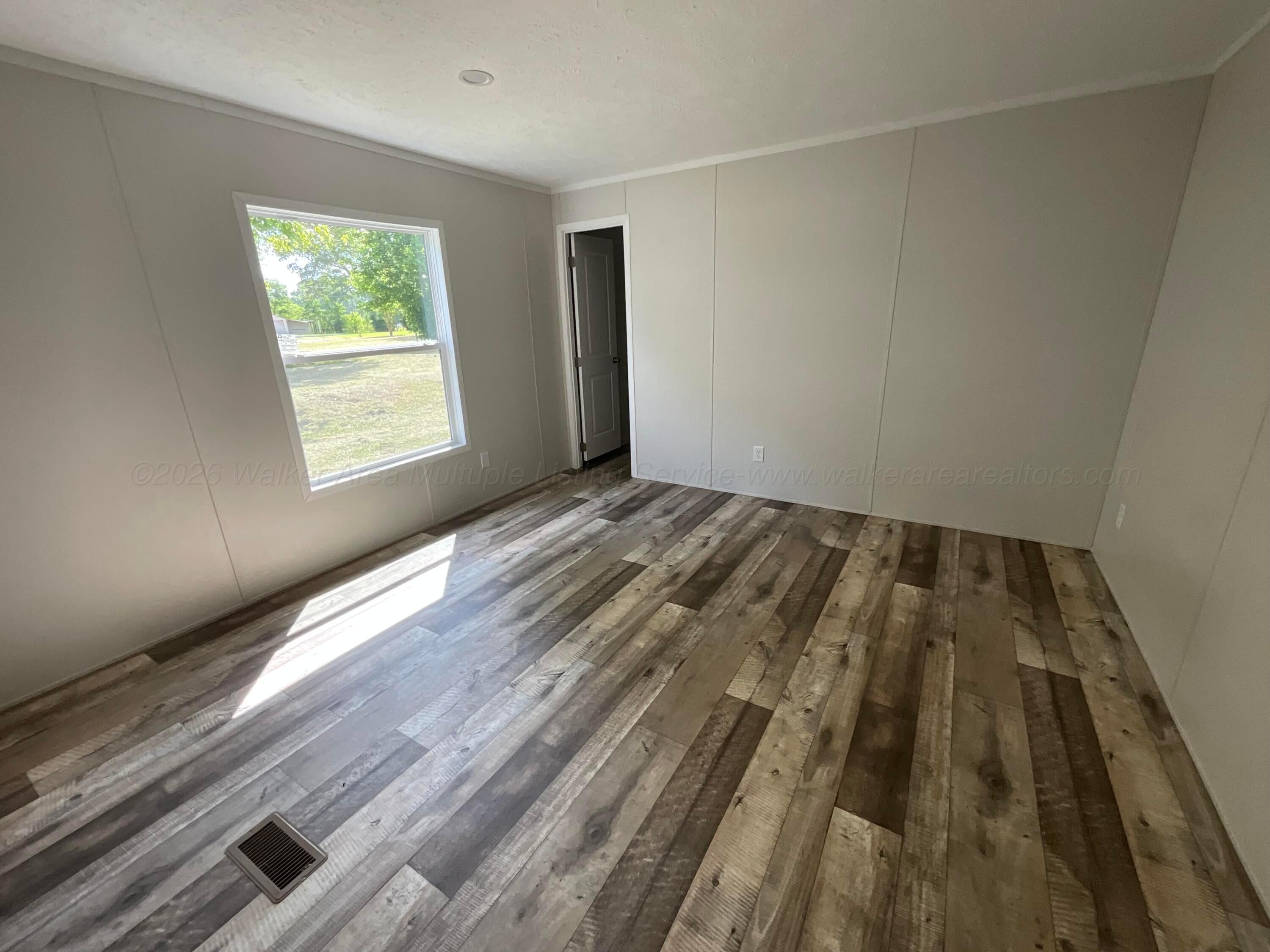 19 Gray Road Jasper, AL 35504 - Photo 6 of 13 BR
