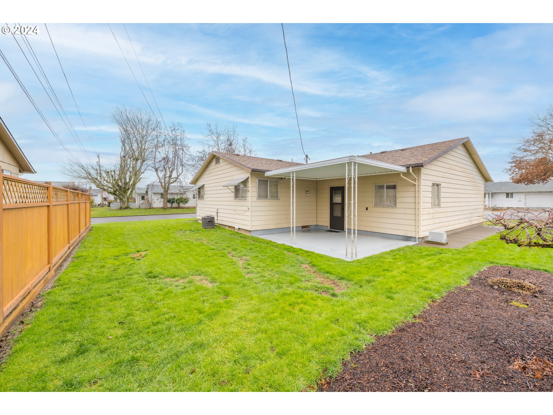 1394 Umpqua Road Woodburn, OR 97071 - Photo 22 of 25 Gallery Image 22