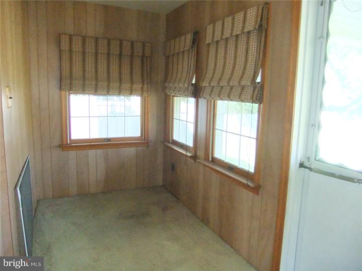 221 Upland Road Brookhaven, PA 19015 - Photo 11 of 22 Gallery Image 11