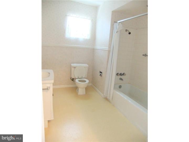 221 Upland Road Brookhaven, PA 19015 - Photo 18 of 22 Gallery Image 18