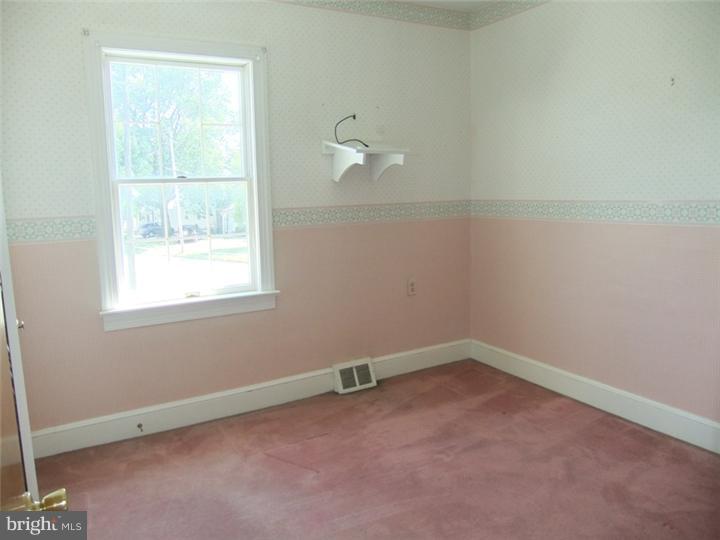221 Upland Road Brookhaven, PA 19015 - Photo 19 of 22 Gallery Image 19