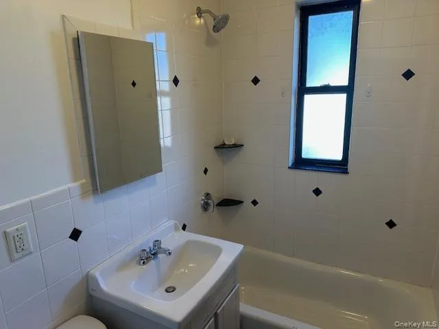 $210,000 | 240 Alpine Place, Unit 2A, Eastchester, NY 10707