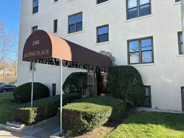 $210,000 | 240 Alpine Place, Unit 2A, Eastchester, NY 10707